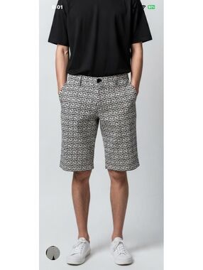 Hreski Men's Size 38 Black and White Geometric Print Casual